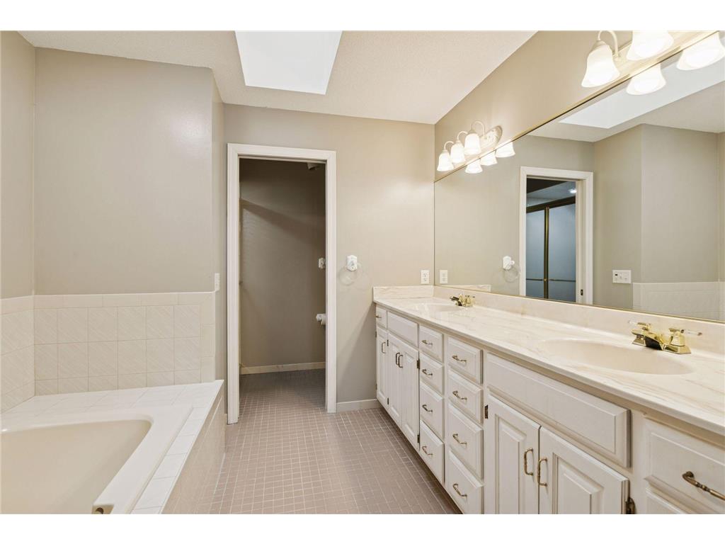 1135 Hollybrook Drive Wayzata MN 55391 6814791 image27