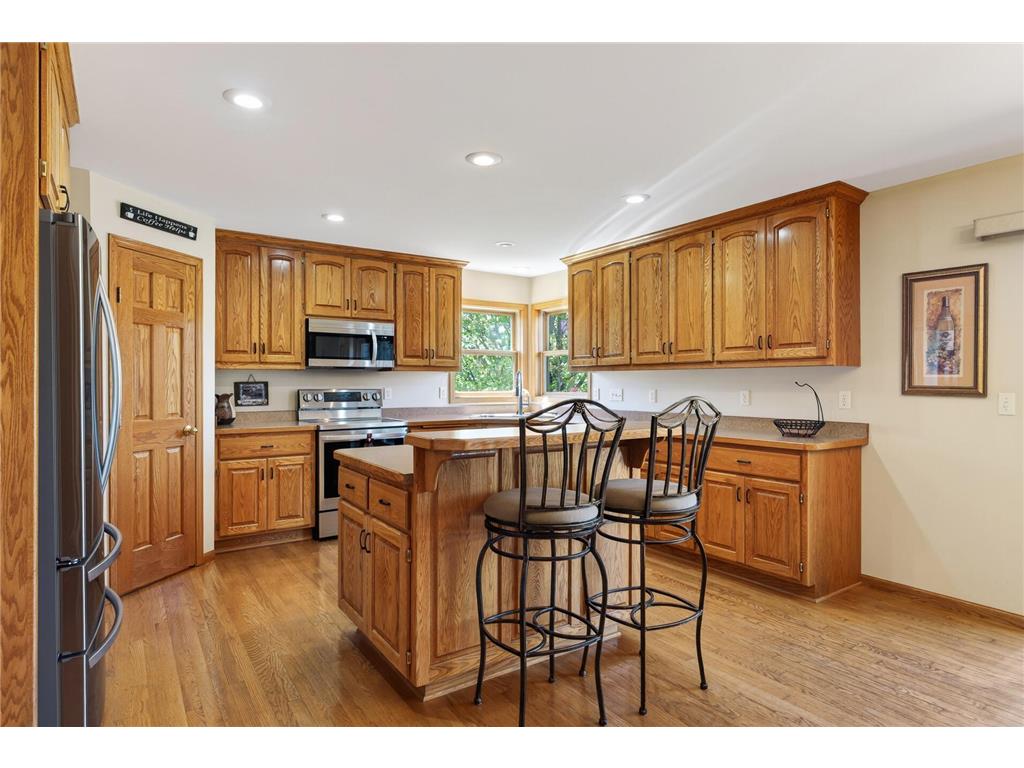 1135 S Trappers Crossing Lino Lakes MN 55038 7064236 image15