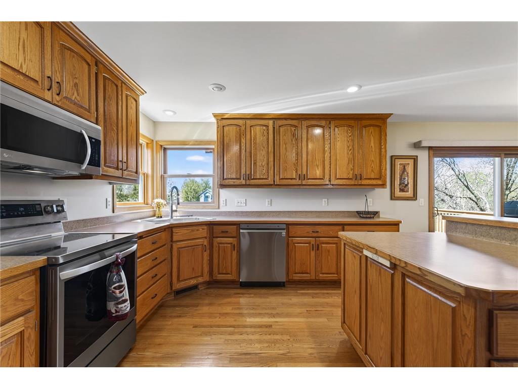 1135 S Trappers Crossing Lino Lakes MN 55038 7064236 image16