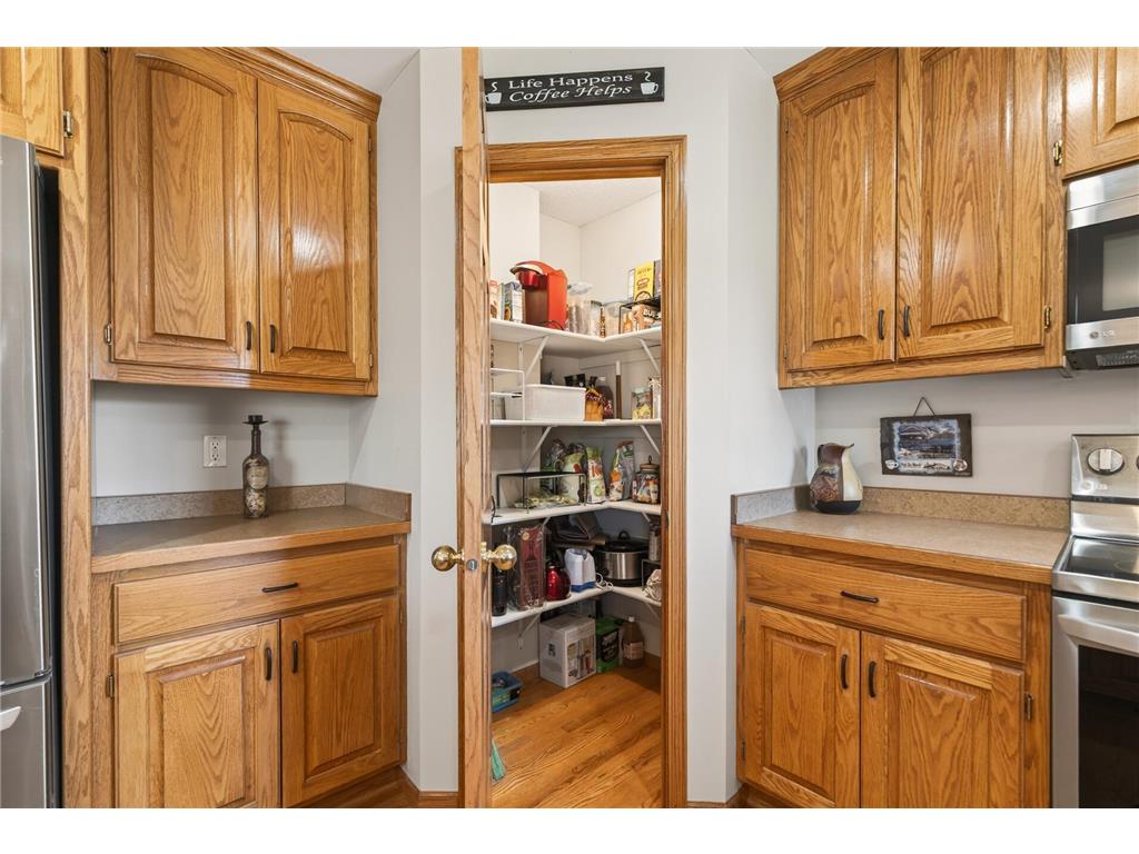 1135 S Trappers Crossing Lino Lakes MN 55038 7064236 image19