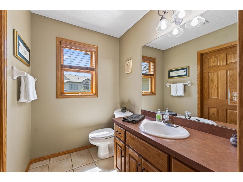 1135 S Trappers Crossing Lino Lakes MN 55038 7064236 image22