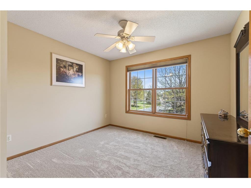 1135 S Trappers Crossing Lino Lakes MN 55038 7064236 image31