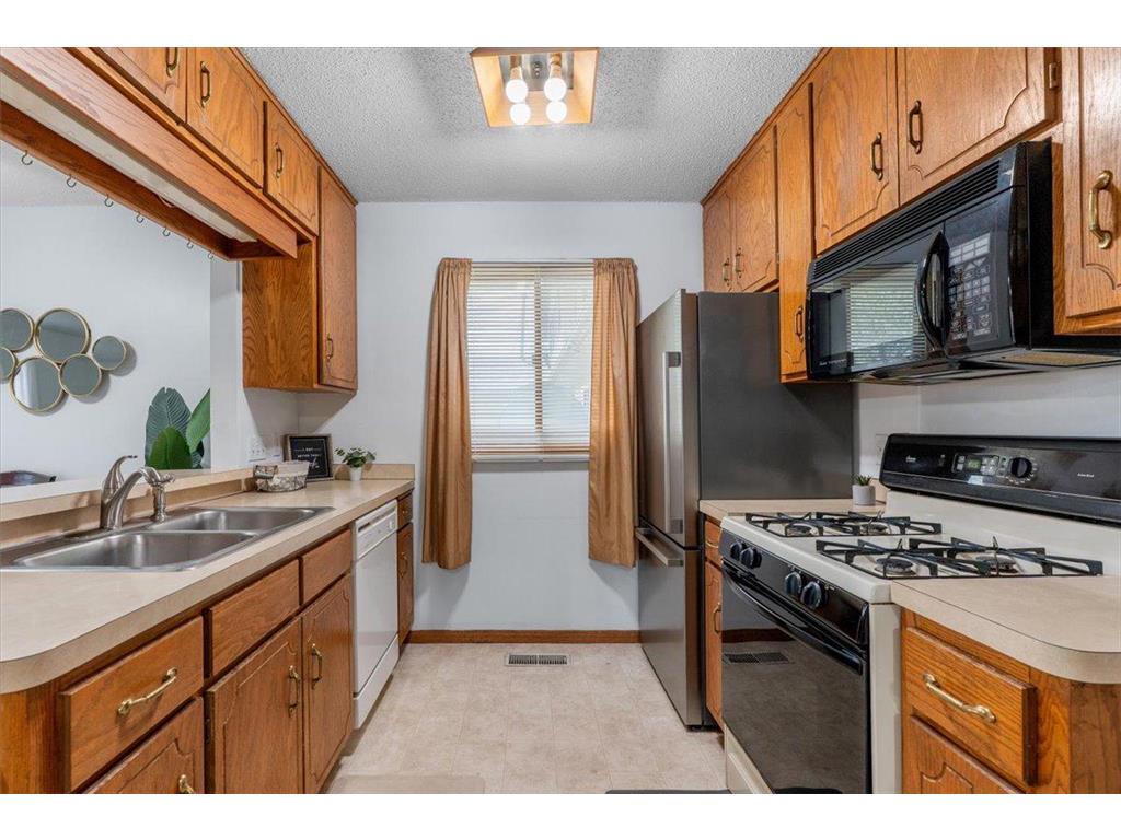 11350 Ibis Street NW Coon Rapids MN 55433 7068788 image8
