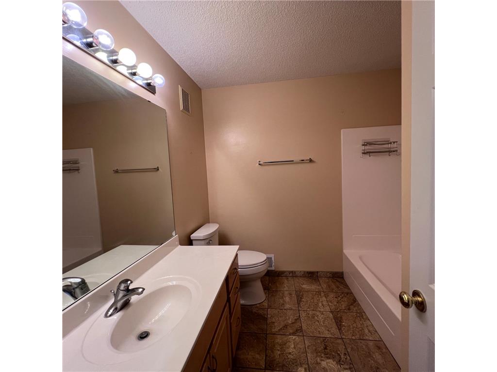 11359 Hastings Street NE Blaine MN 55449 7114530 image30