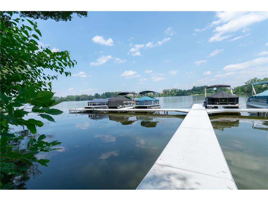 1136 Chelsea Court New Brighton MN 55112 - Long Lake 6725325 image1