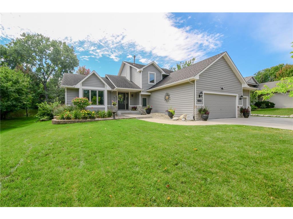 1136 County Road C2 W, Roseville, MN 55113 MLS 6262859 Edina Realty