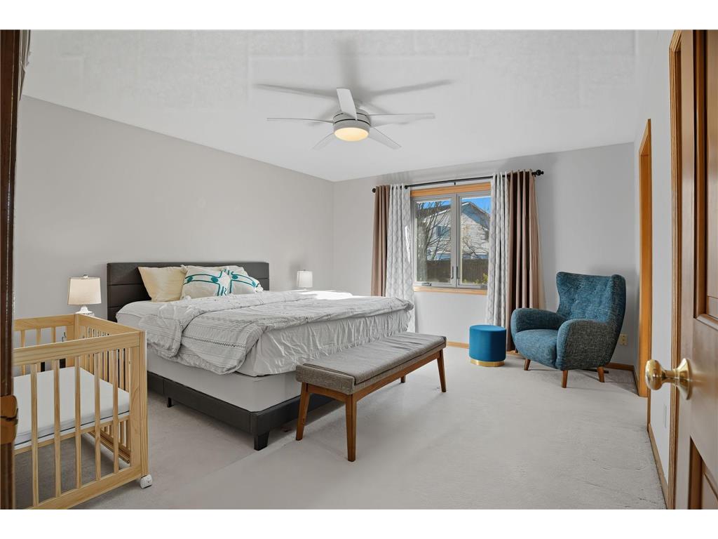 1136 County Road C2 W Roseville MN 55113 7024320 image14