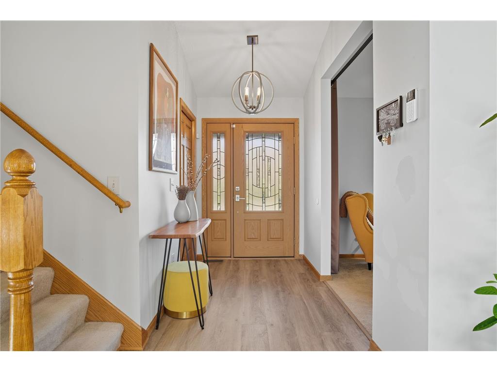 1136 County Road C2 W Roseville MN 55113 7024320 image2