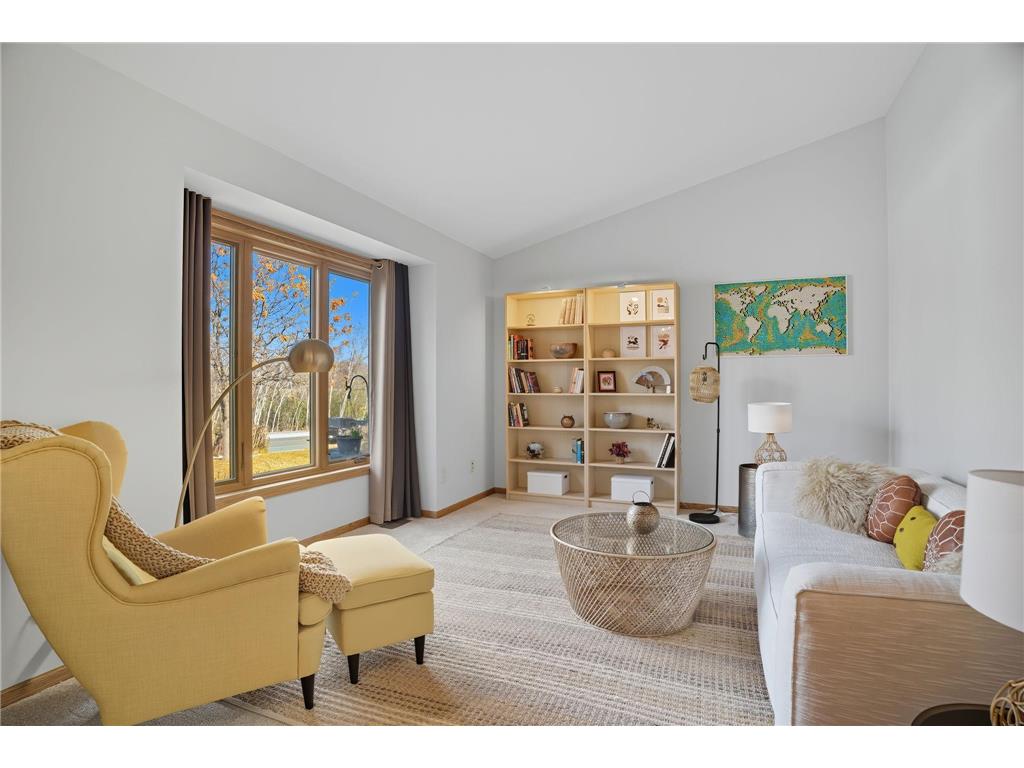 1136 County Road C2 W Roseville MN 55113 7024320 image3