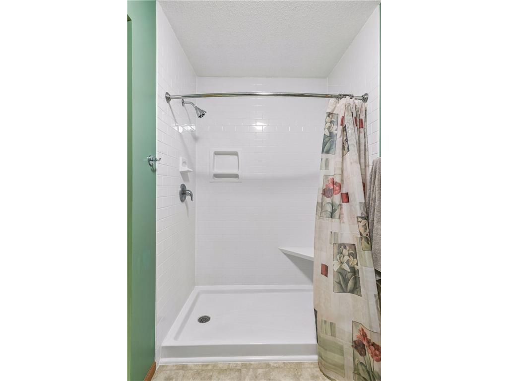 1136 Highpoint Court New Richmond WI 54017 7055861 image35