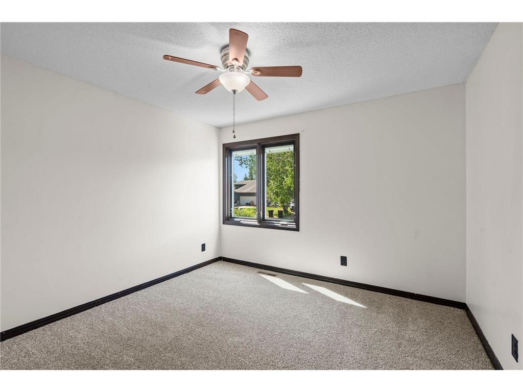1136 Minnesota Street S Shakopee MN 55379 7084189 image31