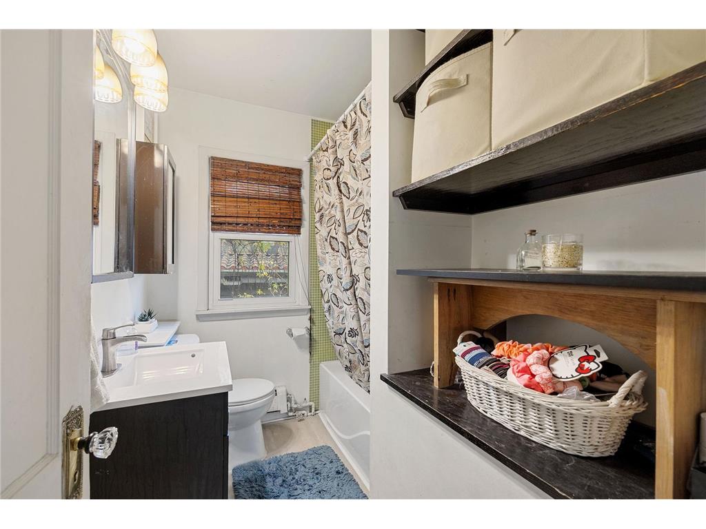 1136 Xerxes Avenue S Minneapolis MN 55405 7051154 image20