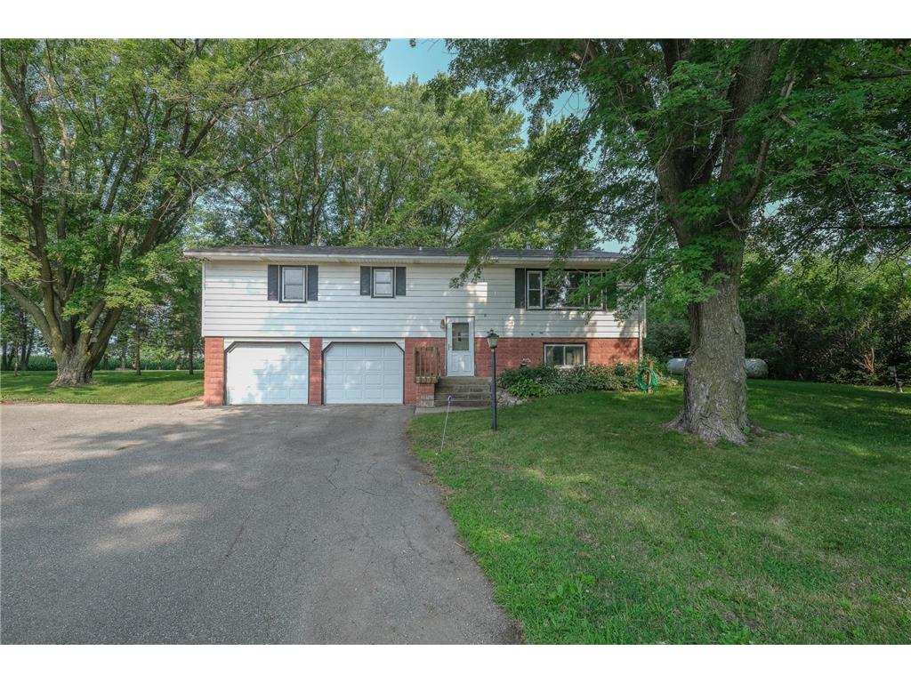 11365 316th Avenue Waseca MN 56093 6413176 image1