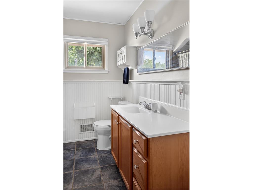 1137 Osceola Avenue Saint Paul MN 55105 7084877 image11