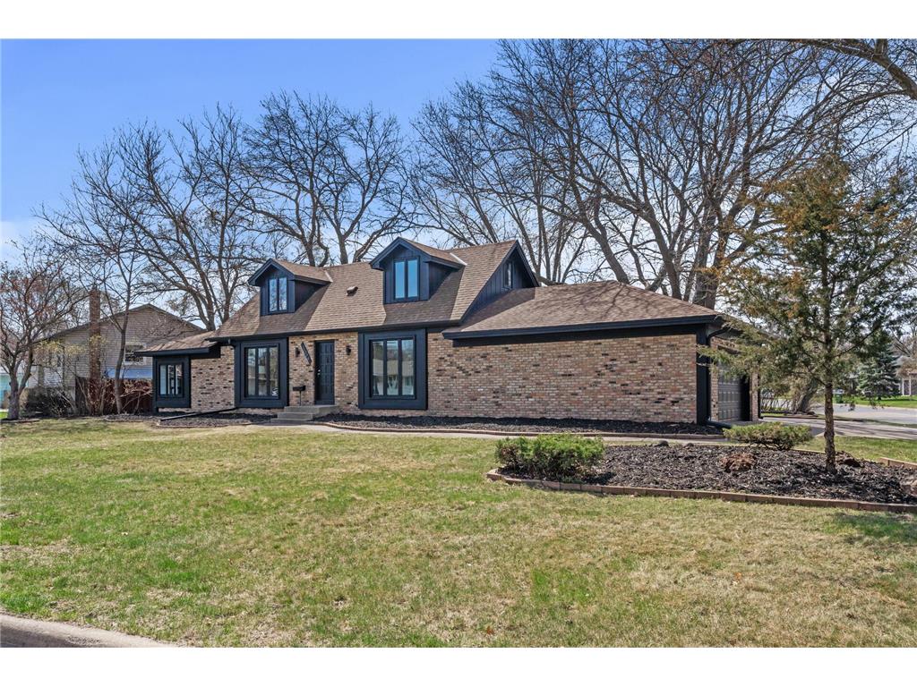 11376 President Drive NE Blaine MN 55434 6709345 image1