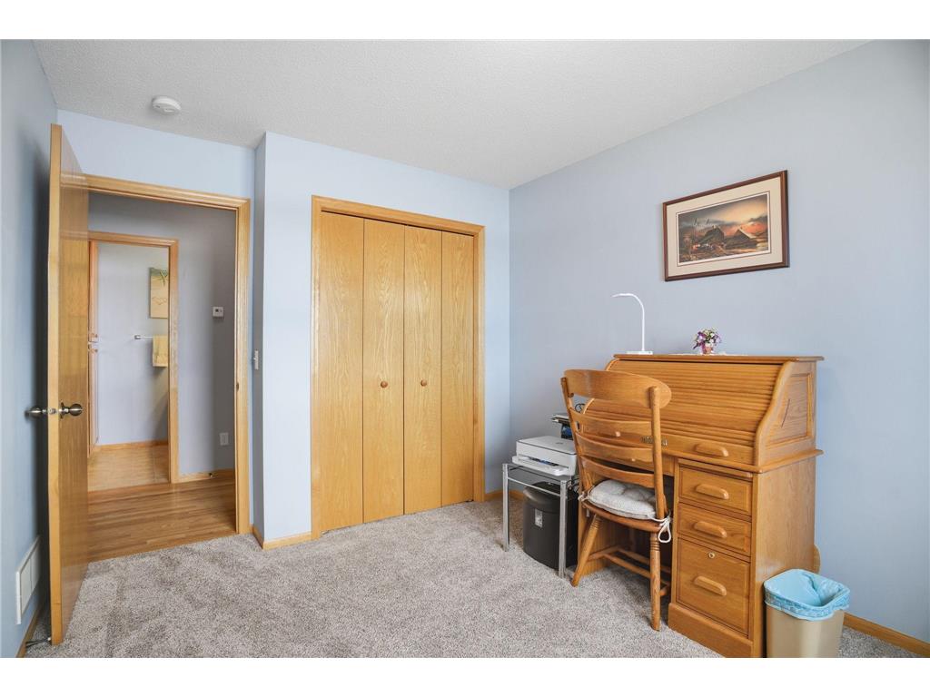 1138 Highpoint Court #33B New Richmond WI 54017 7020451 image17
