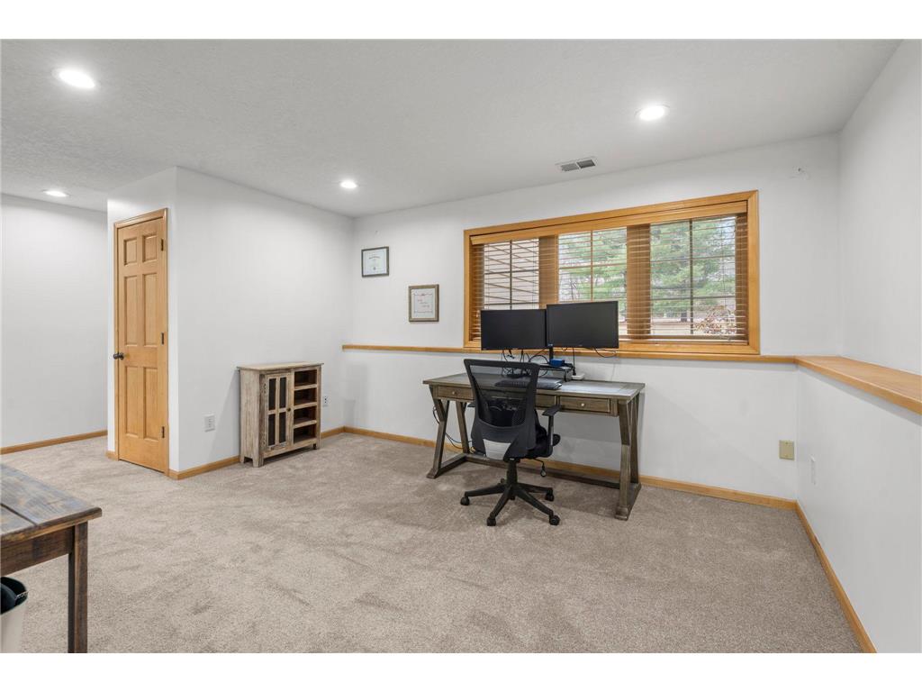 11384 269th Avenue NW Livonia Twp MN 55398 7056295 image36