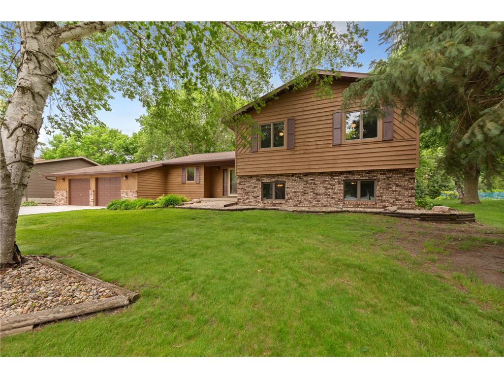 1139 10th Street N Saint James MN 56081 7084104 image1