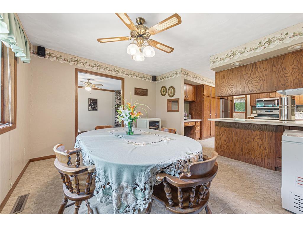 1139 10th Street N Saint James MN 56081 7084104 image11