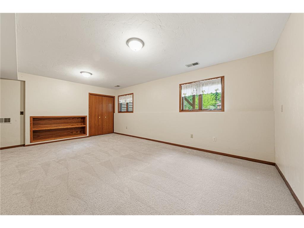 1139 10th Street N Saint James MN 56081 7084104 image25