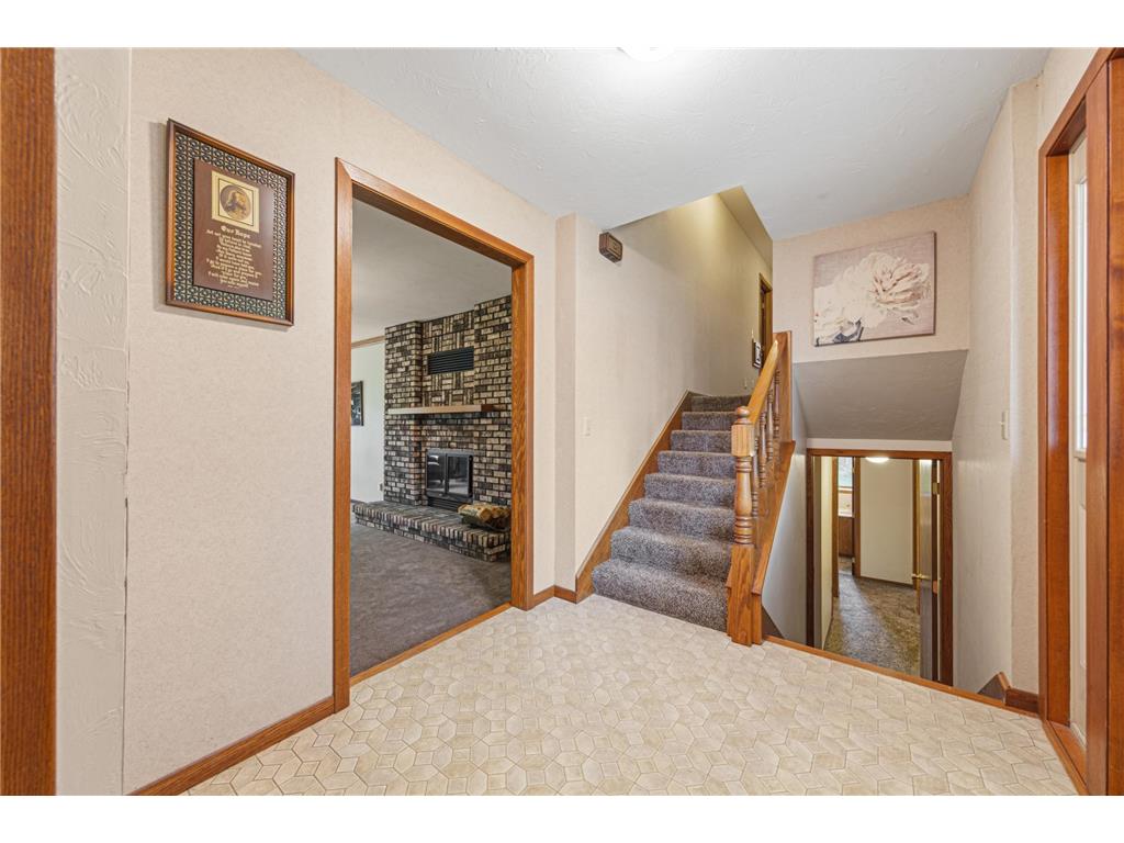 1139 10th Street N Saint James MN 56081 7084104 image4