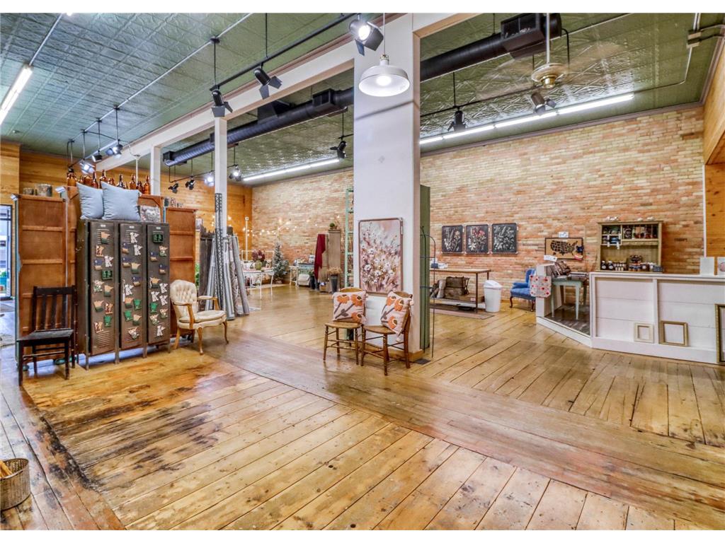 114 1st Ave S Perham MN 56573 6786413 image12