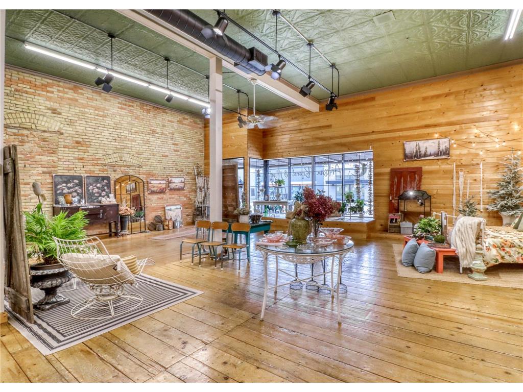 114 1st Ave S Perham MN 56573 6786413 image7