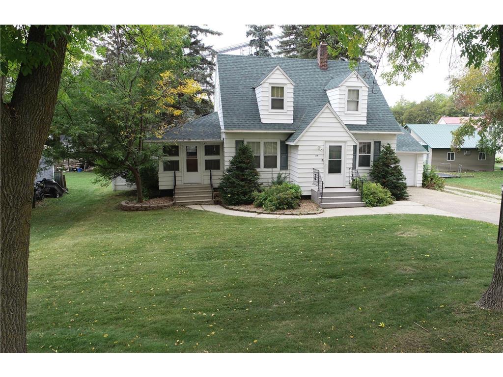 114 3rd Ave SE, Elbow Lake, MN, 56531 MLS 6438564 Edina Realty