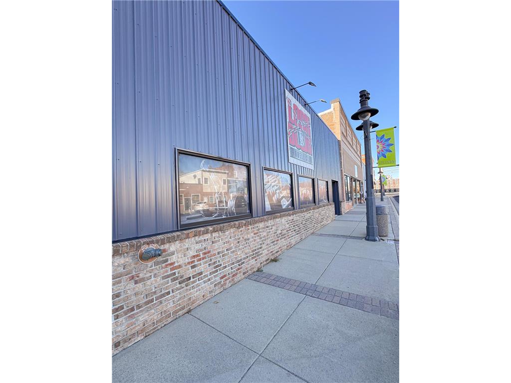 114 9th Street S Olivia MN 56277 6808668 image1