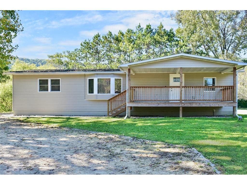 114 Cindy Drive Rollingstone Twp MN 55959 6611569 image1