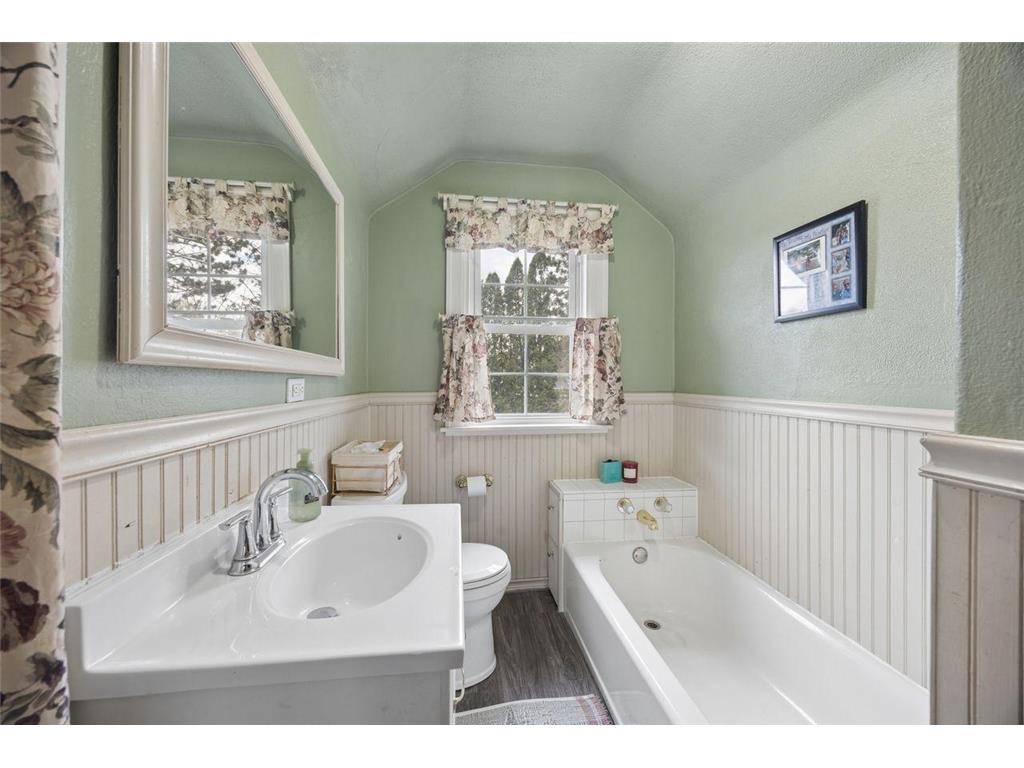 114 E Elm Avenue Upsala MN 56384 7025300 image16