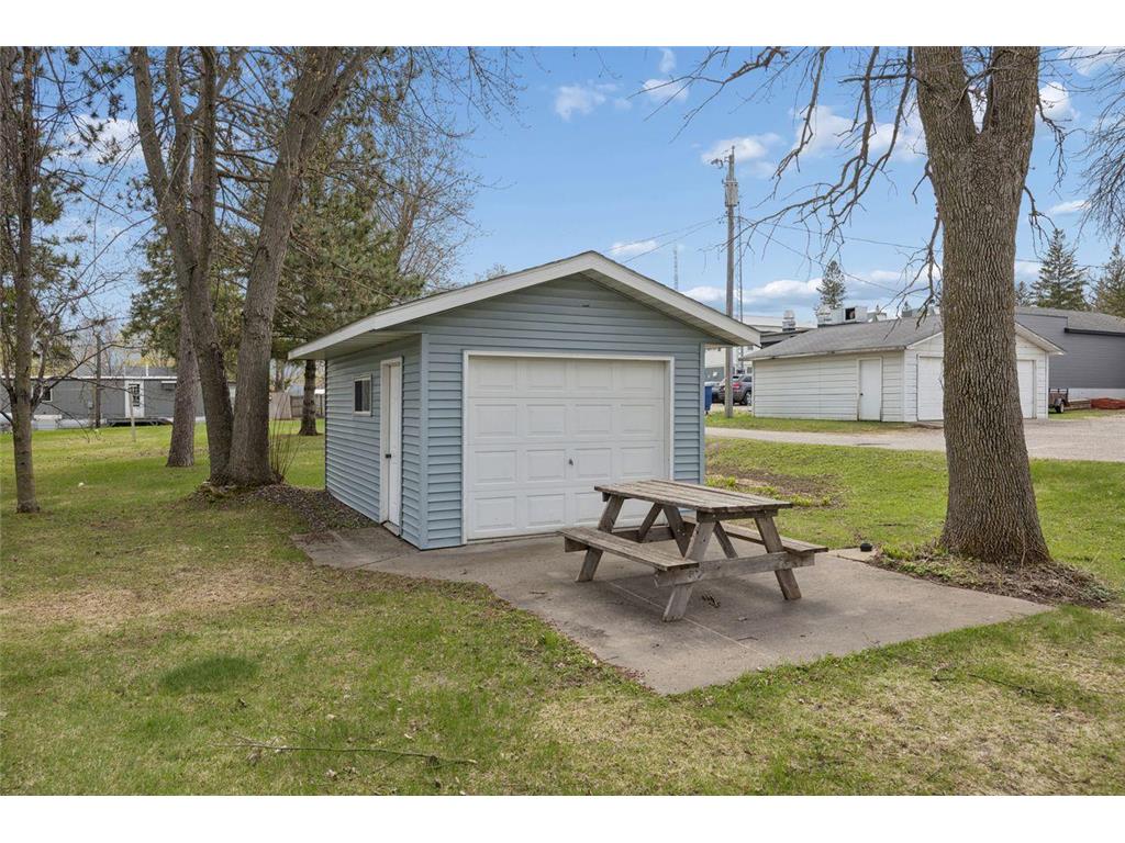 114 E Elm Avenue Upsala MN 56384 7025300 image23