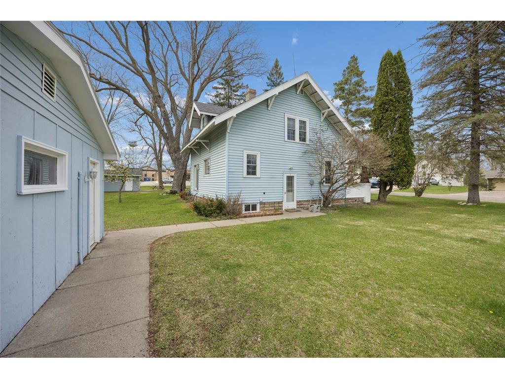 114 E Elm Avenue Upsala MN 56384 7025300 image24