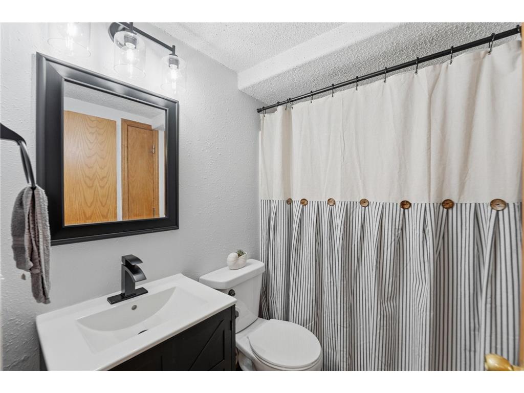 114 E Oak Street Osakis MN 56360 7083861 image18