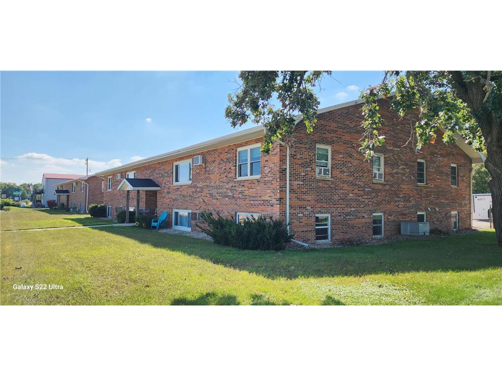 114 Lake Avenue S #14 Spicer MN 56288 - Green 6819819 image1