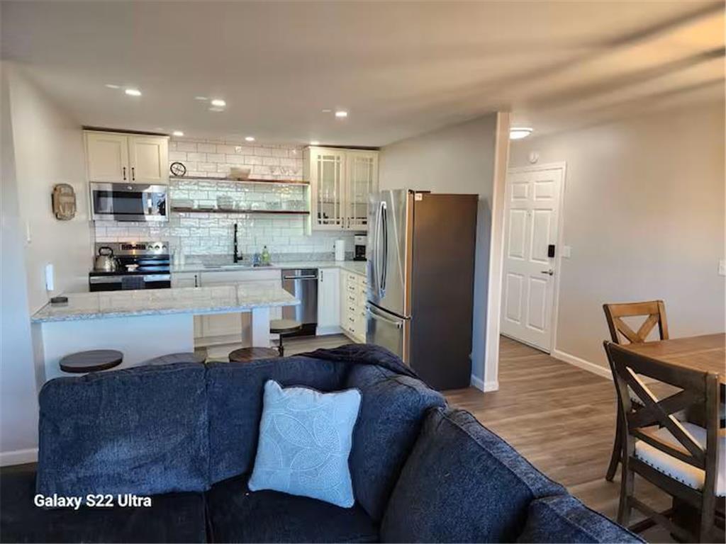 114 Lake Avenue S #16 Spicer MN 56288 - Green 7035488 image3