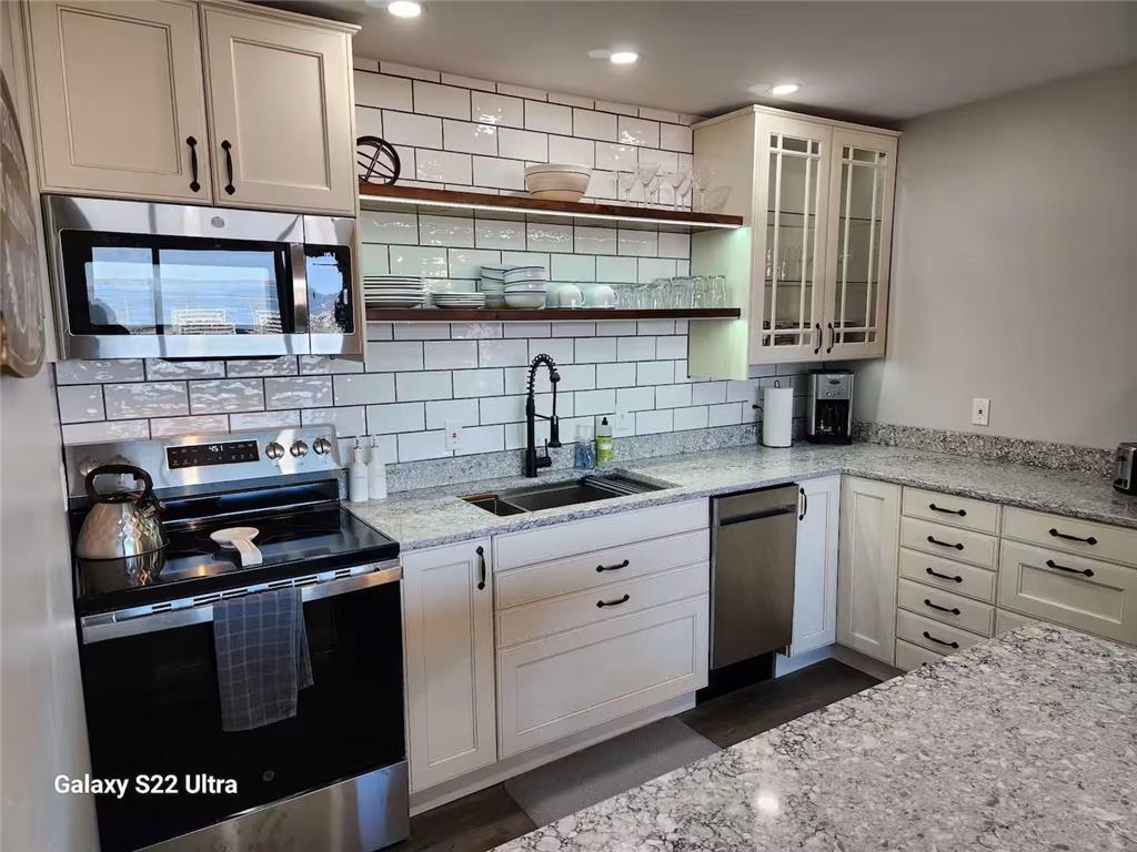 114 Lake Avenue S #16 Spicer MN 56288 - Green 7035488 image8