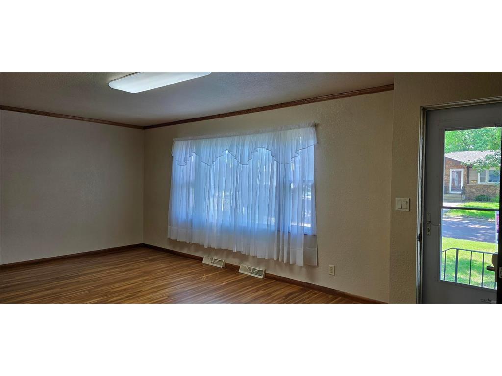 114 N 6th Avenue Albert Lea MN 56007 6722799 image5