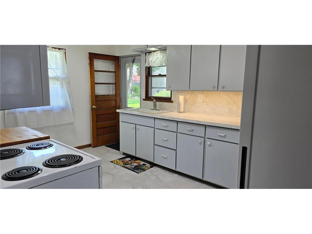 114 N 6th Avenue Albert Lea MN 56007 6722799 image9