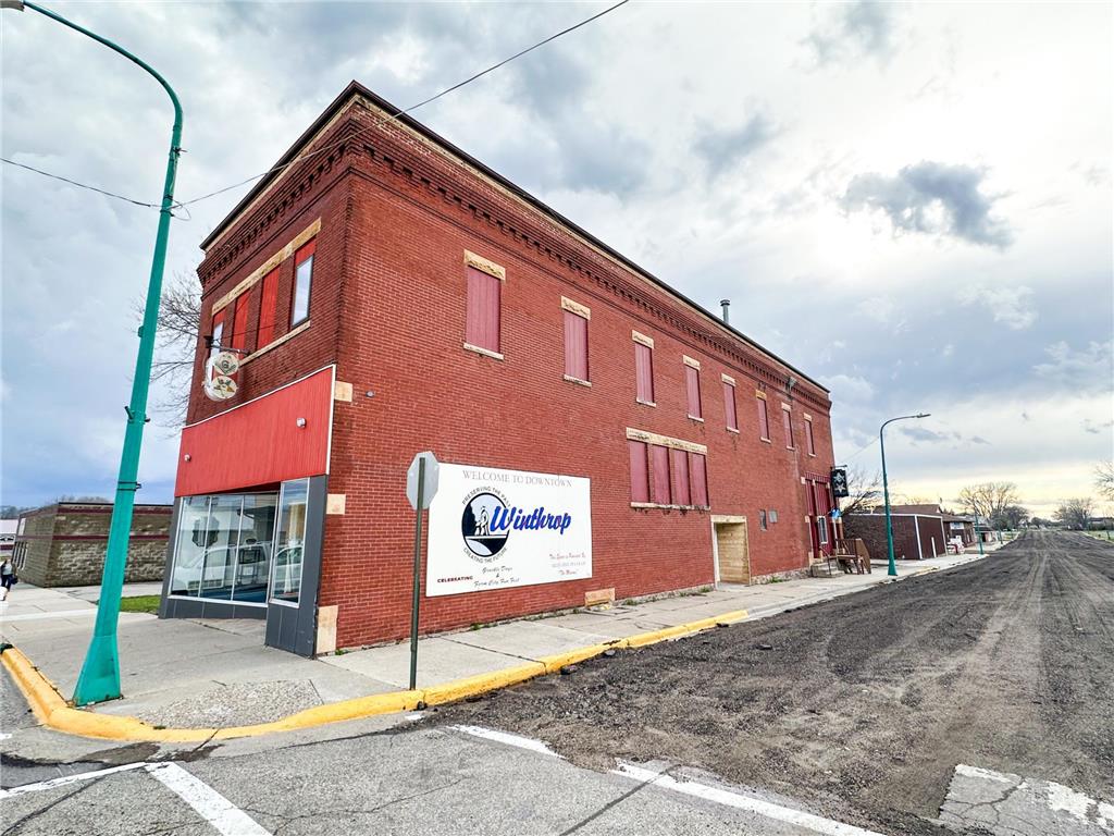 114 N Main Street Winthrop MN 55396 6520208 image1
