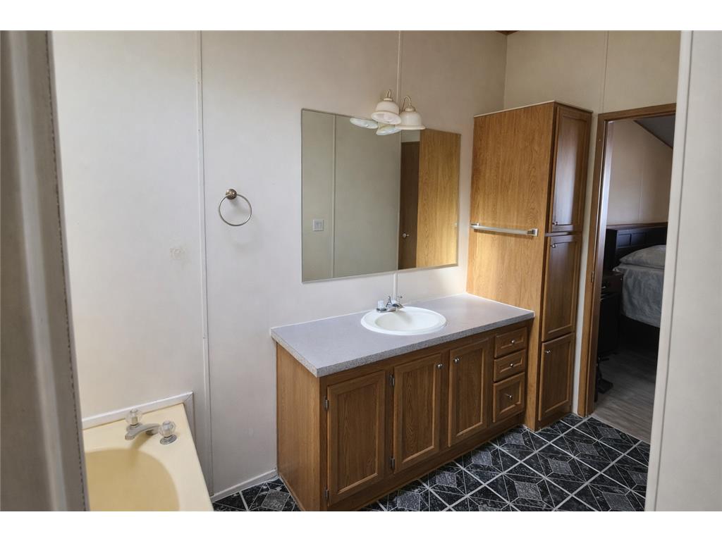 114 Pine Street NW New London MN 56273 7058707 image18