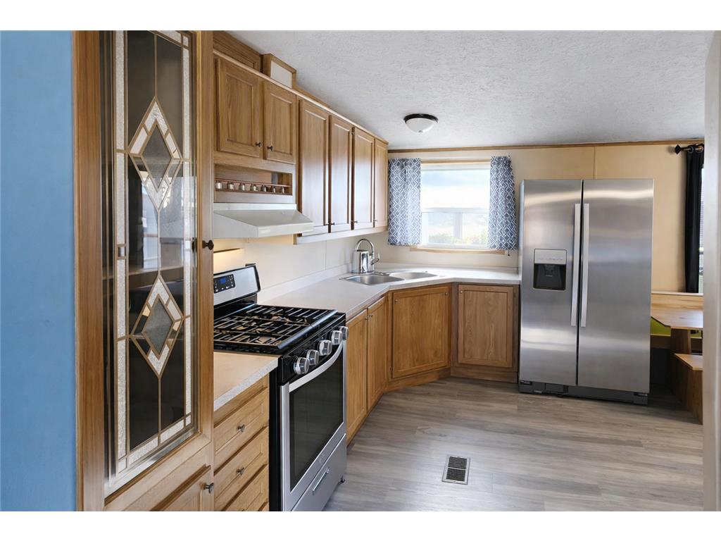 114 Pine Street NW New London MN 56273 7058707 image2