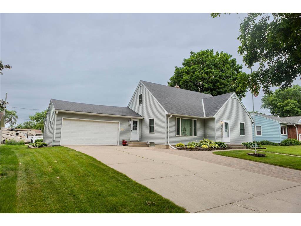 114 S California Avenue Morris MN 56267 6555762 image1
