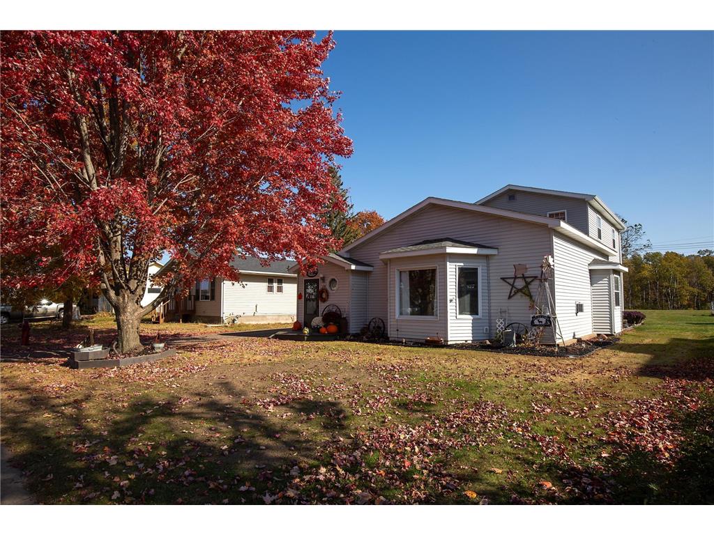 114 S Prentice Street Clayton WI 54004 6619832 image1