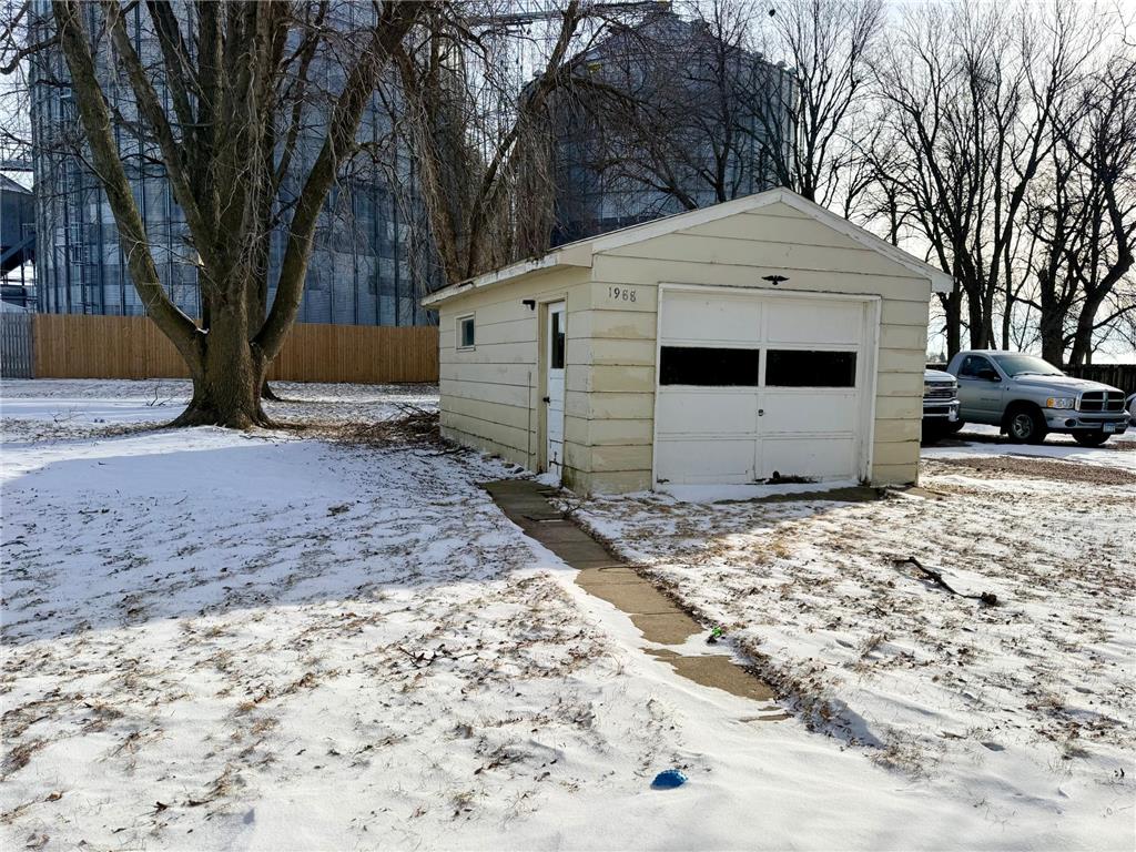 114 S Thompson Avenue Rushmore MN 56168 7011813 image3