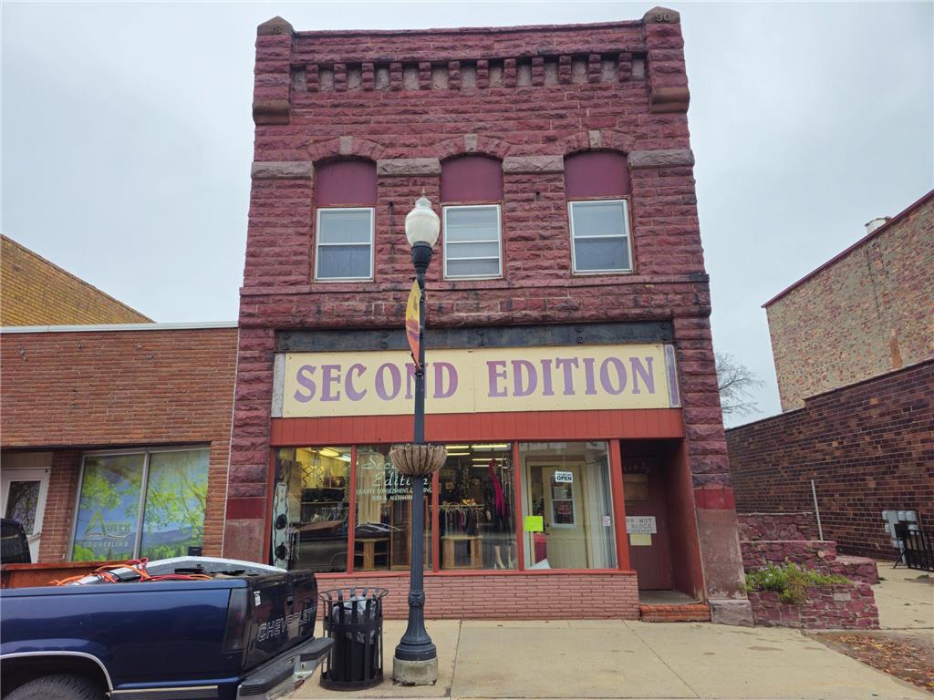 114 W Main Street Pipestone MN 56164 6633021 image1