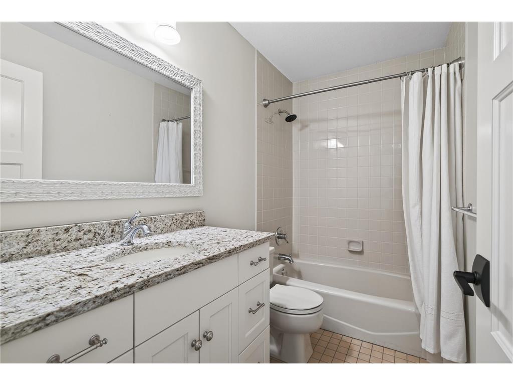 114 Wildwood Bay Drive Mahtomedi MN 55115 7063663 image20