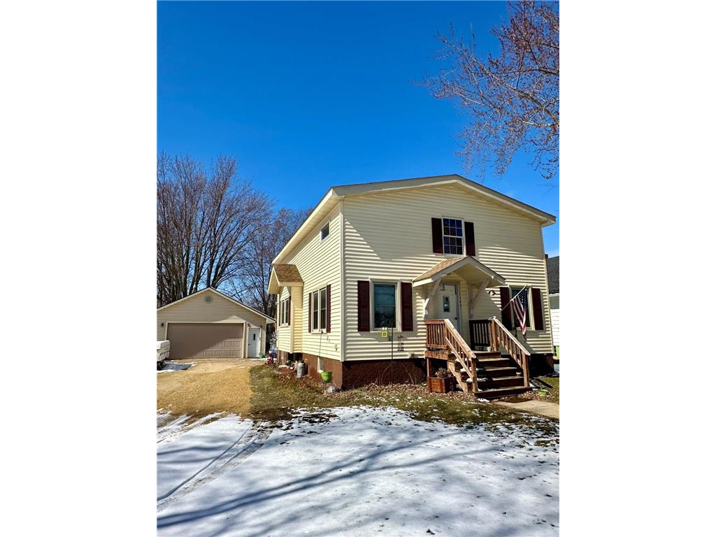 1140 10th Avenue Baldwin WI 54002 6507991 image1