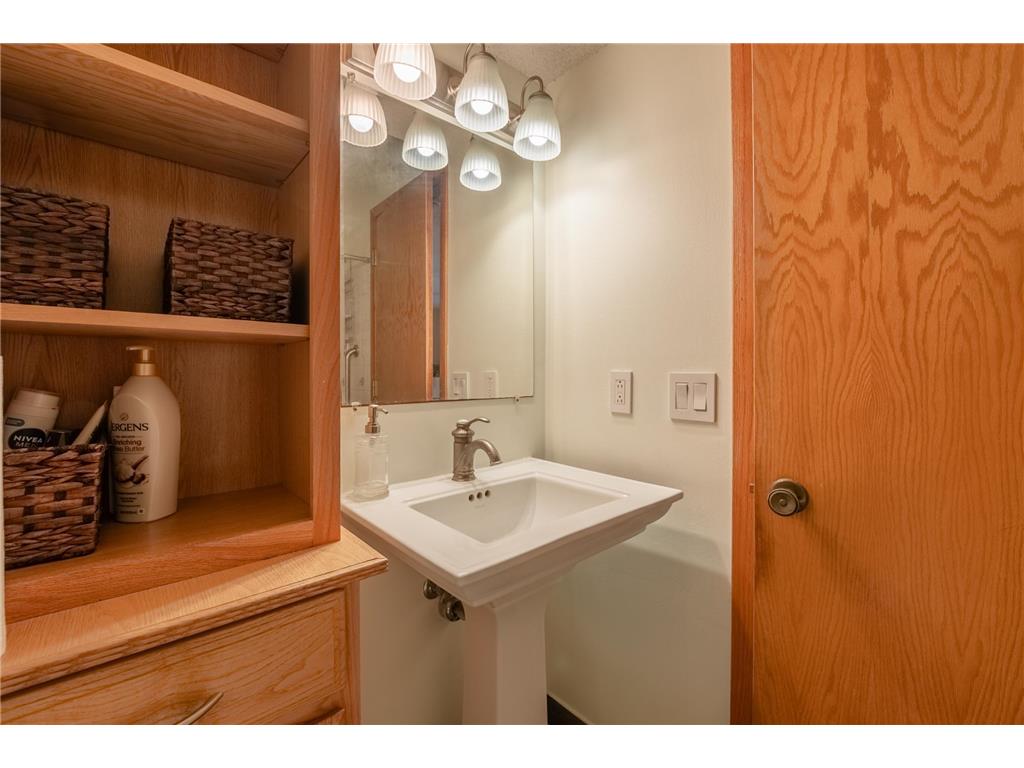 1140 86th Avenue N Brooklyn Park MN 55444 6814121 image26