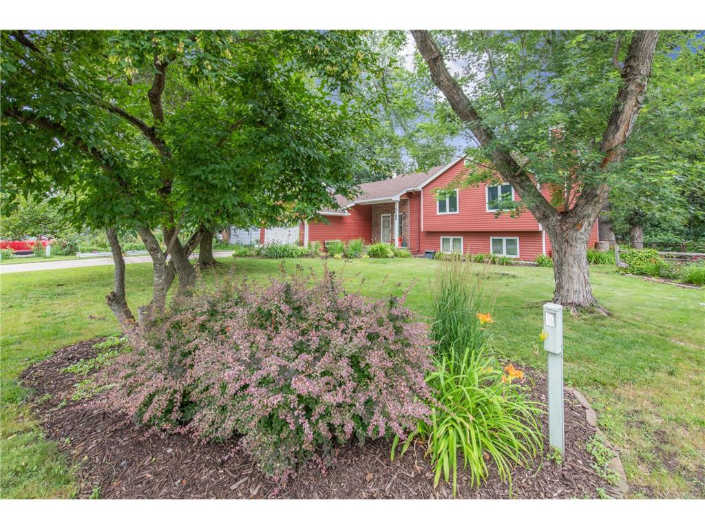 1140 86th Avenue N Brooklyn Park MN 55444 6814121 image46